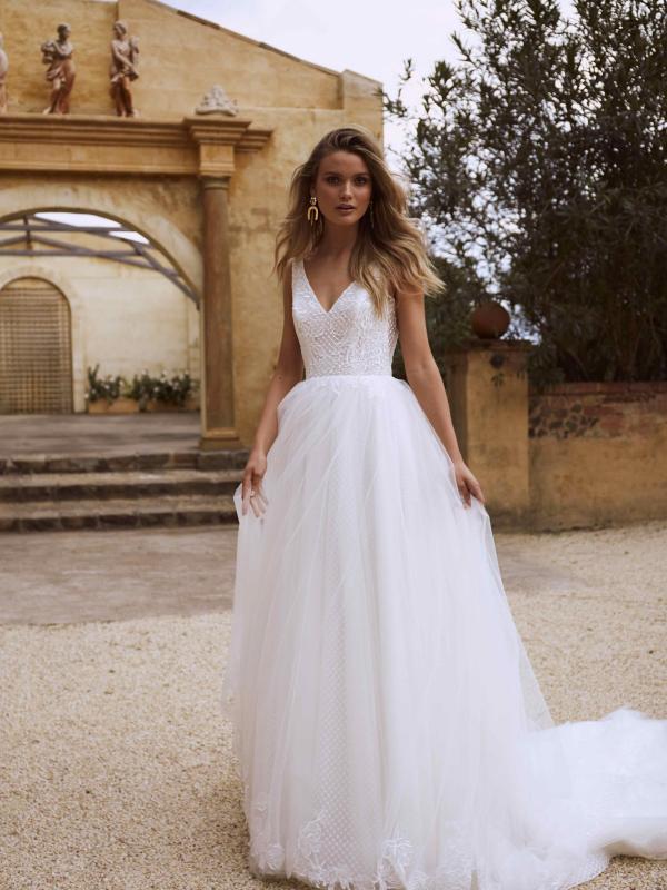 EAMON ML2618 V NECK LOW BACK FULL SKIRT A LINE TULLE AND LACE WEDDING DRESS MADI LANE LUV BRIDAL GOWN