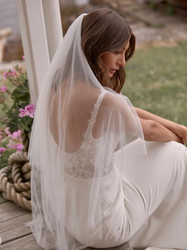 CARSON VEIL