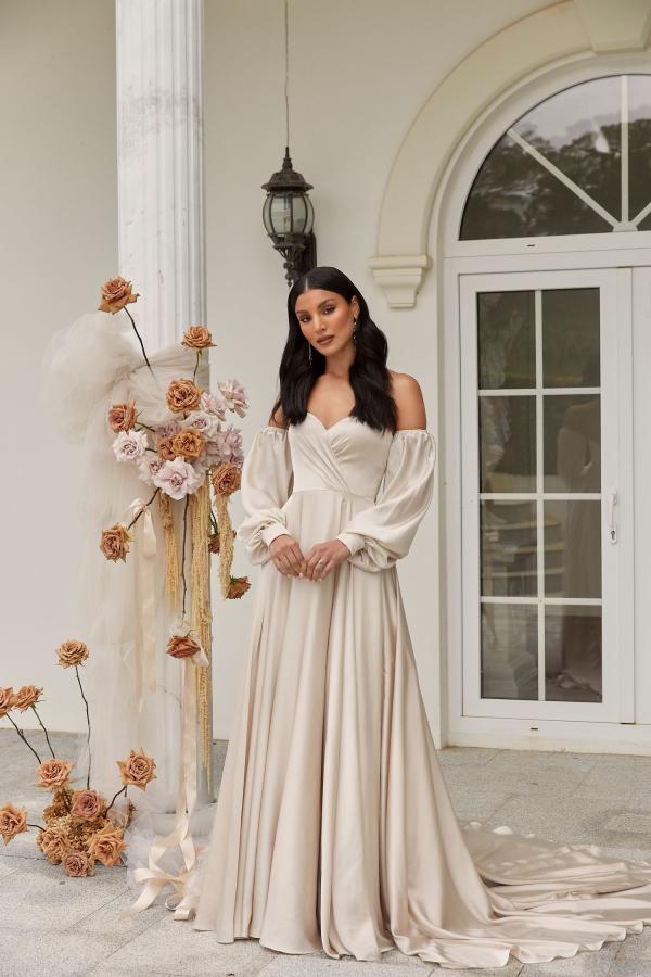 DANTE ML22046 FULL LENGTH CHIFFON ALINE GOWN WITH SWEETHEART NECKLINE AND DETACHABLE LONG SLEEVES ZIPPER CLOSURE WEDDING DRESS MADI LANE BRIDAL 1