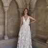 TORAH_EY325 EMBROIDERED SHEET LACE V NECK A LINE WEDDING DRESS WITH V BACK EVIE YOUNG BRIDAL1