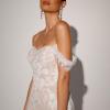 LAINEY_EY358_3