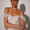 LAINEY_EY358_4