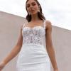 SLOANE_EY451_RUNWAY_17