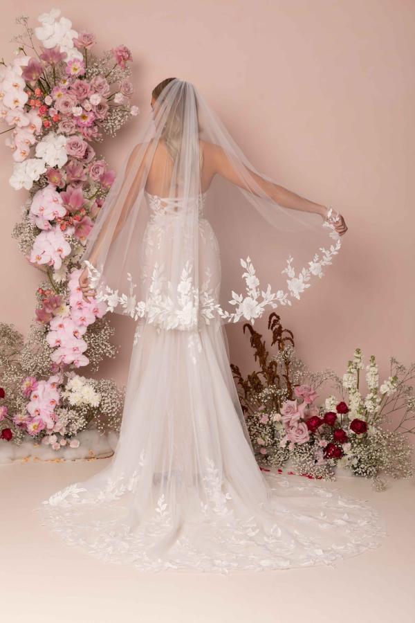 KYLA_VEIL_V3051_1