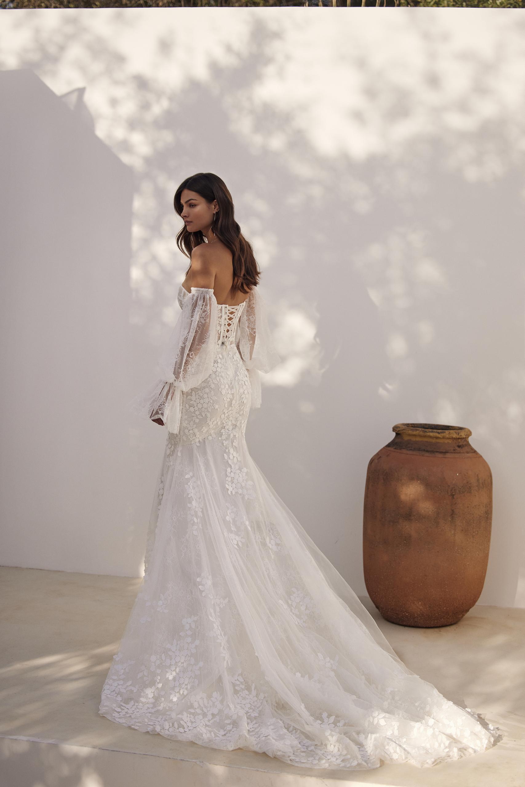 Trinity Sweetheart Neck Detachable Puff Long Sleeves Fit and Flare Wedding Dress